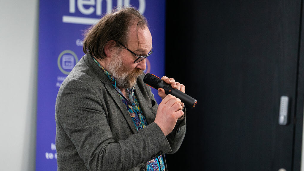 99 seconds with Neil McCarthy at MoT London  image