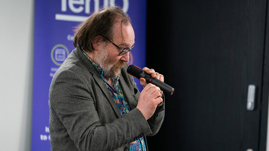 99 seconds with Neil McCarthy at MoT London  image