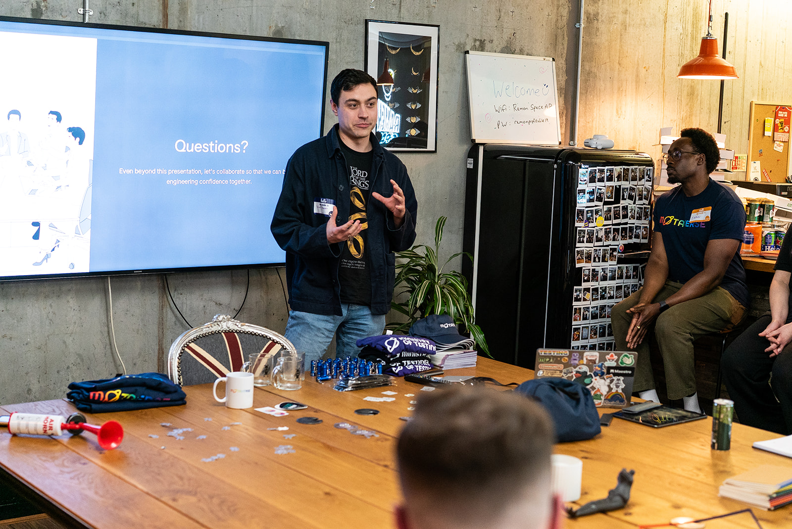 A photo of Stuart Rowan delivering a great 99 second talk at MoT London