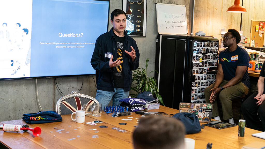 A photo of Stuart Rowan delivering a great 99 second talk at MoT London image