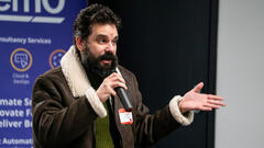 Jakub Koczorski talks for 99 seconds at MoT London  image