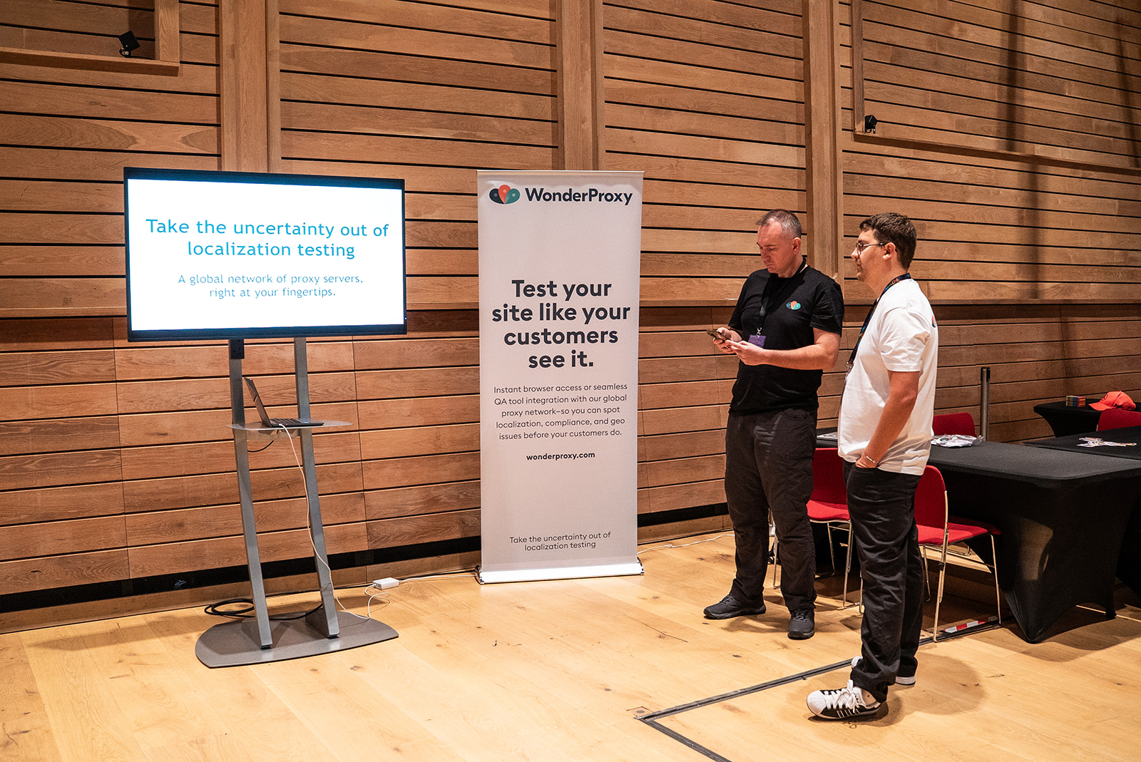 Wonderproxy setting up at MoTaCon25