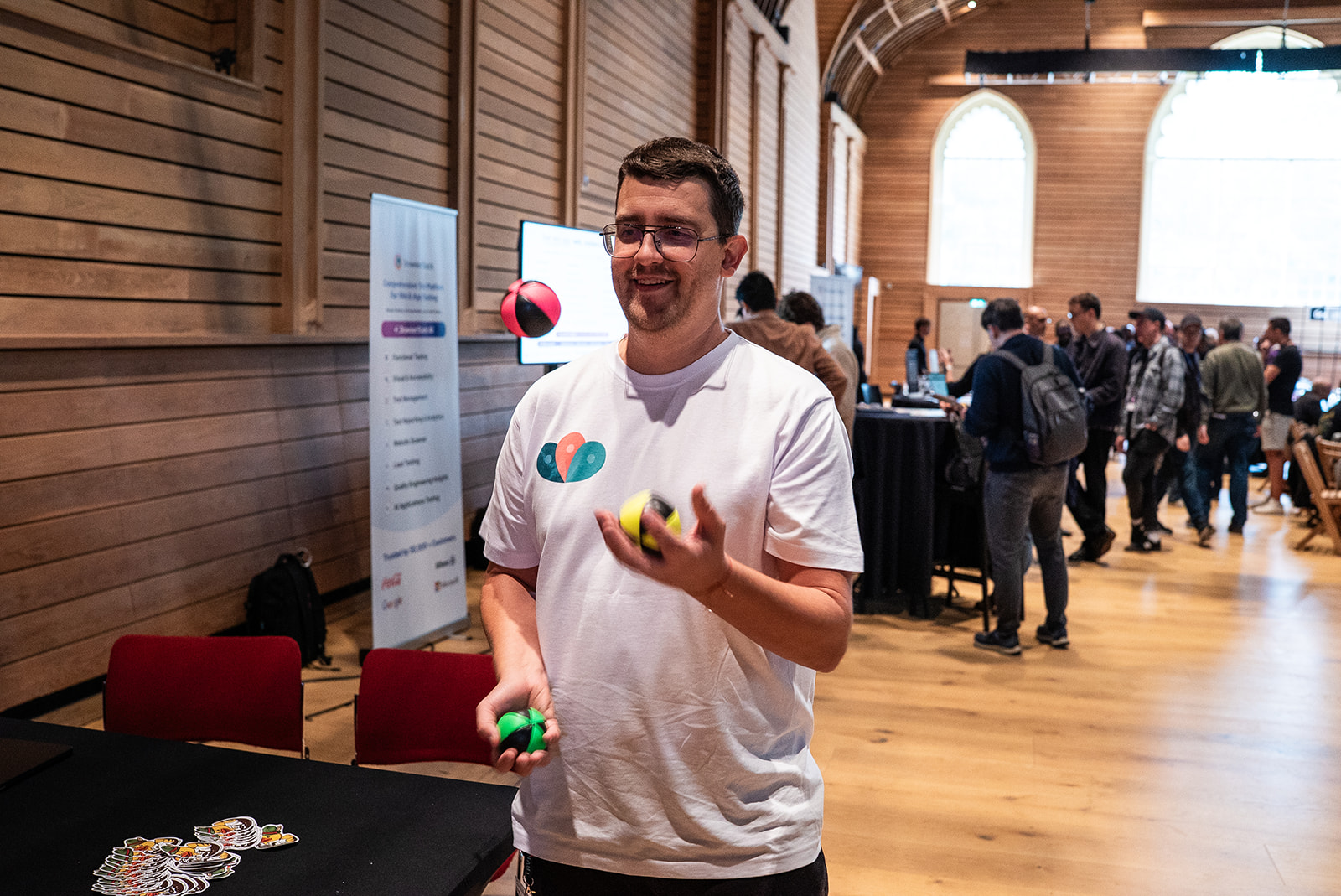 Wonderproxy teaching quality people to juggle.