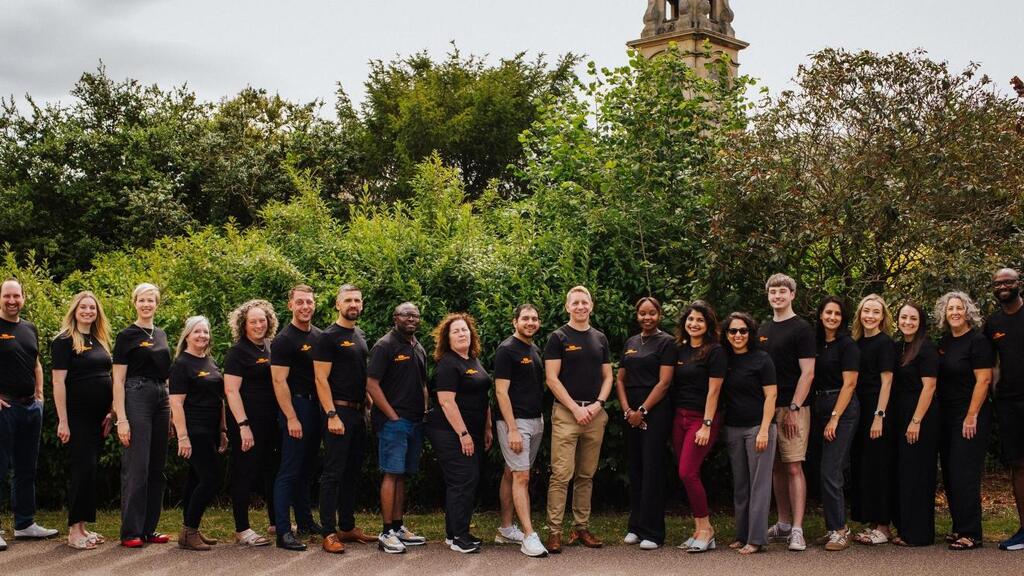 Junior Software Tester - Hybrid image