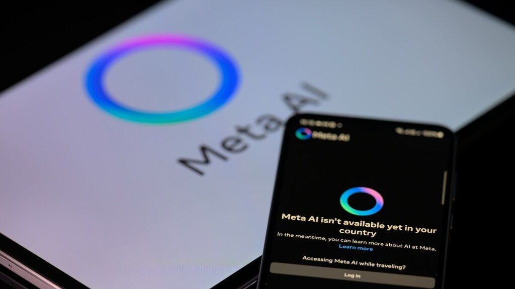 Facebook is asking to use Meta AI on photos in your camera roll you haven’t yet shared image