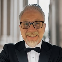 Mark Tomlinson profile image