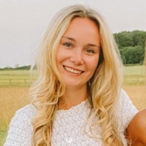 Madeleine Banks