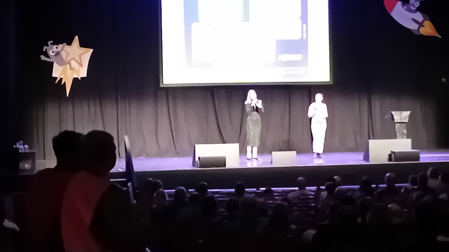 And so MoTacon begins... image