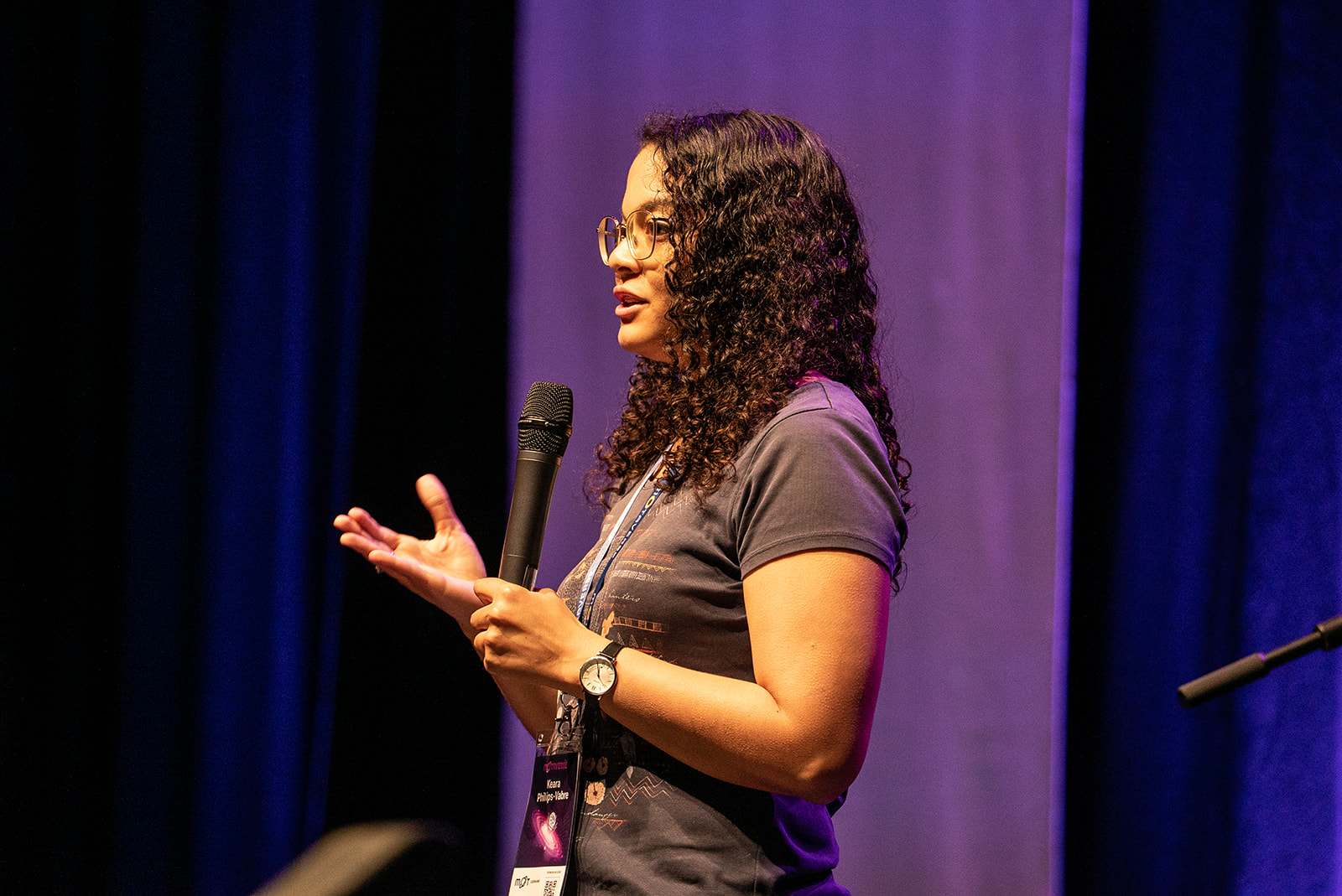 Keara Phillips-Vabre on stage.