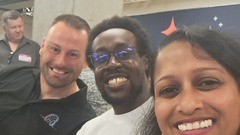 In the crowd of 180 people at MoT Meet-up 4.0 London, I found two Great Minds sitting together. Why to miss the opportunity to have a selfie with them. image