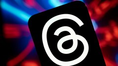 A glitch is turning Threads into a literal echo chamber image