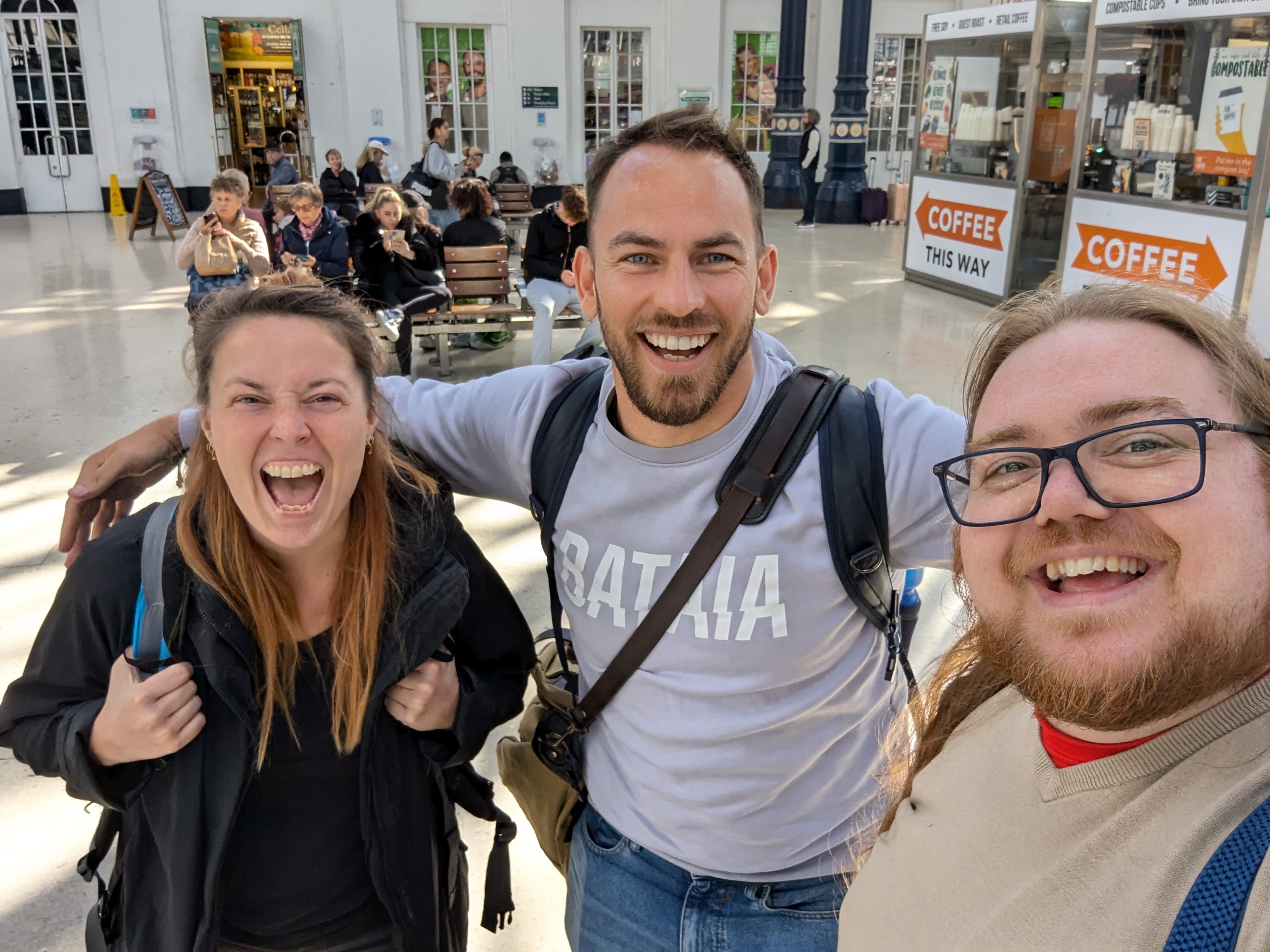 Veerle Verhagen, Beren Van Daele and Ben Dowen in the Brighton train station