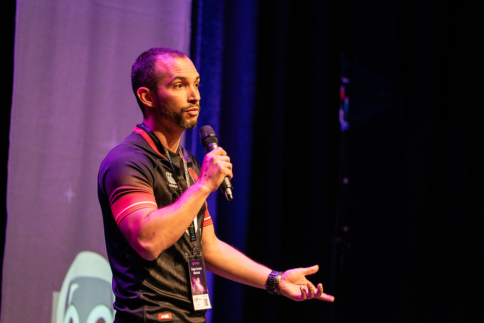 Thiago Ferreira and the MoTaCon stage