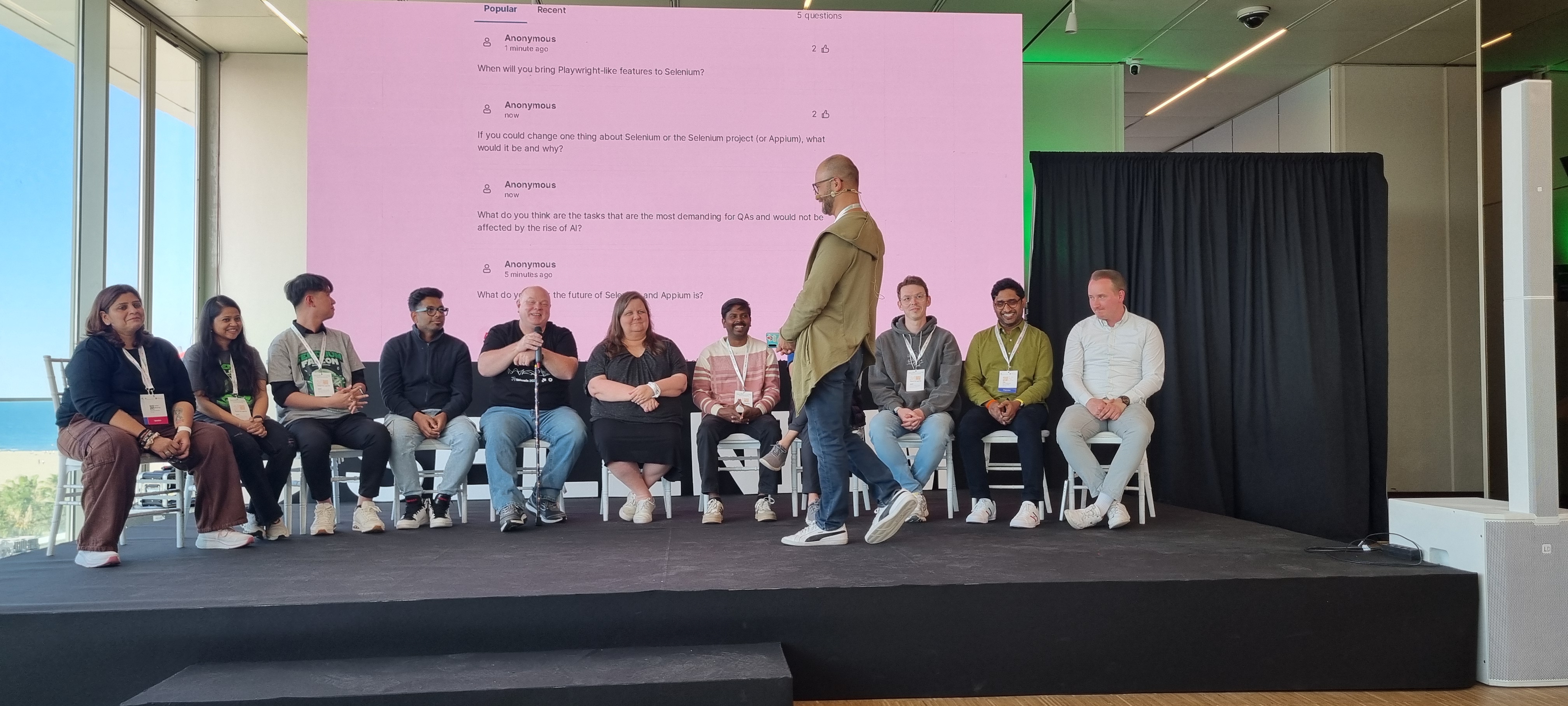 Selenium and Appium project panel in front of the audience 