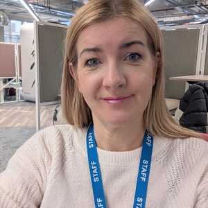 Caroline Thom profile image