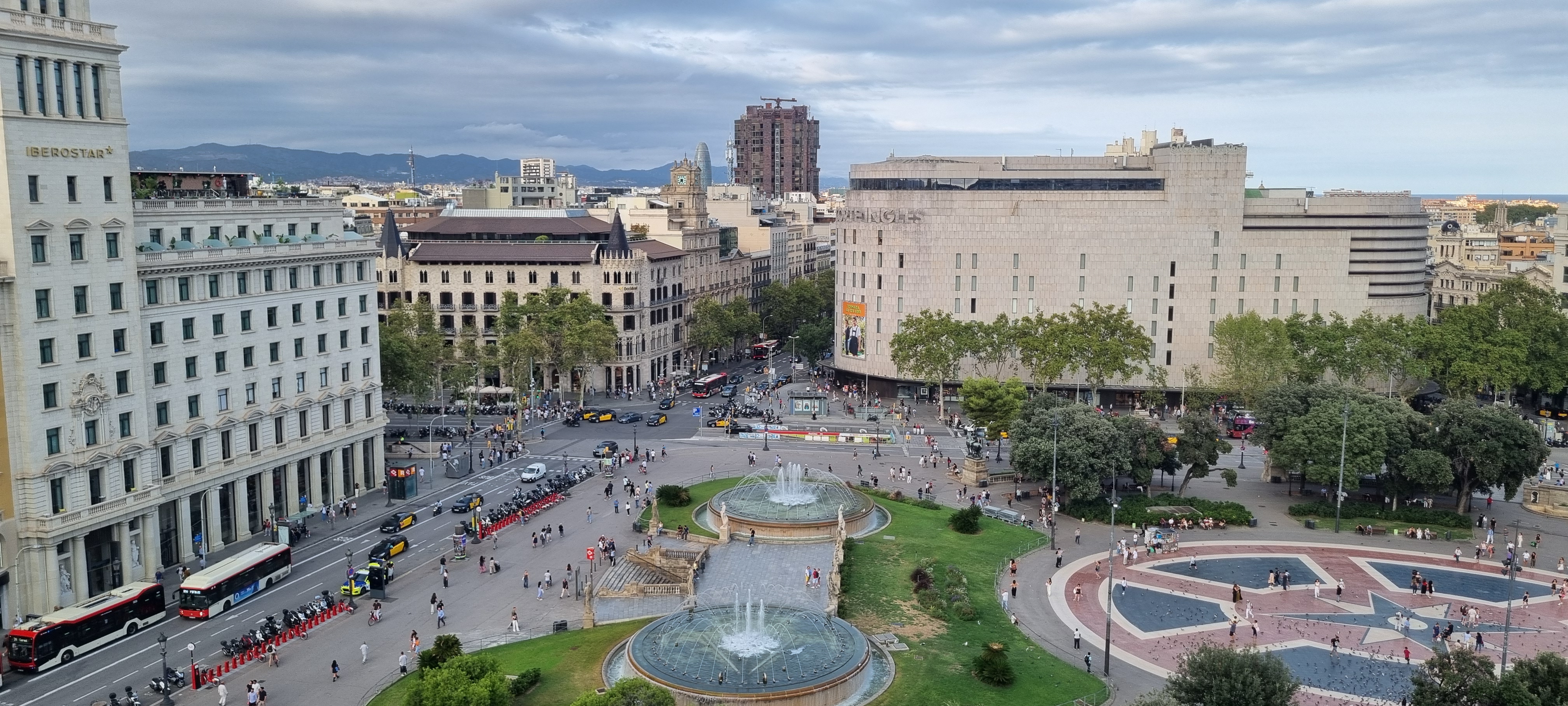 Gorgeous view of the Barcelona City from a rooftop