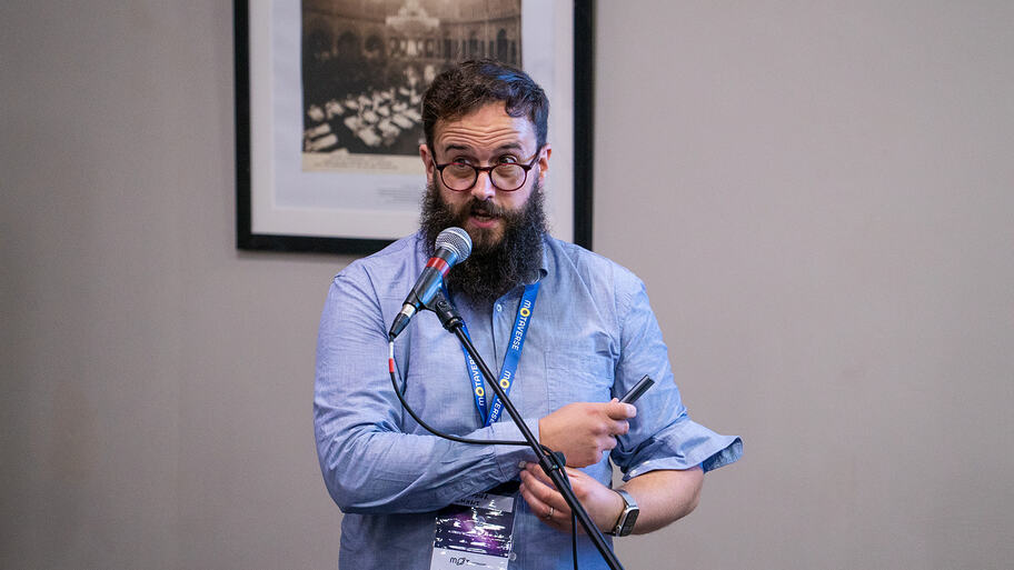 Chris Chant Workshopping at MoTaCon image